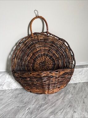 Rustic Brown Wicker Hanging Wall Basket cottagecore